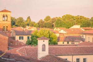 Le Torri Penthouse - Skyline Views in Lucca Walls