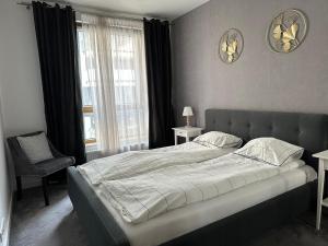Mennica Residence - Apartament 2 pokojowy, z balkonem i pięknym widokiem na miasto