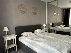 Mennica Residence - Apartament 2 pokojowy, z balkonem i pięknym widokiem na miasto