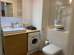 Mennica Residence - Apartament 2 pokojowy, z balkonem i pięknym widokiem na miasto