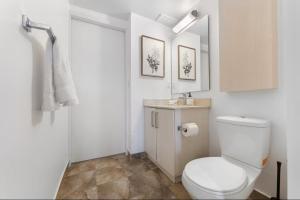 Spacious Downtown 3BR Walk to Station