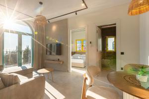 Santorini Dream Apt w Parking, Kitchen and Sunset, Sea View - Drymade