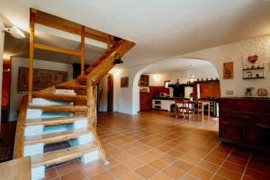 Chalet Strina Rifugio privato nel bosco