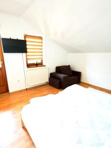 2-bedroom apartment