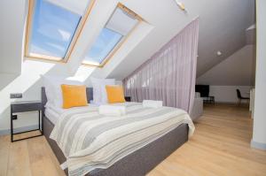 InPoint Sunny Studio next to Wawel Castle - Kossaka 5 Self Check-in