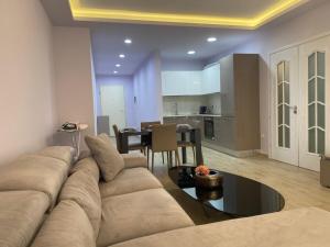 Apartaments Adelon