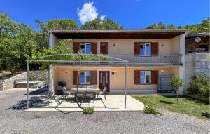 2 Bedroom Lovely Home In Grizane