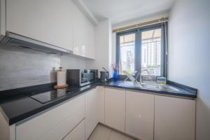 Le Cote, Thonglor Soi 8, Top Floor 2 Balcony 55sqm