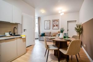 Apartament z Balkonem Kamienica przy R Łazarskim