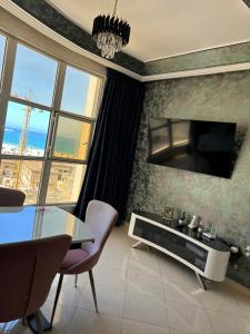 Large Family Apartment with Sea View - Tangier Corniche