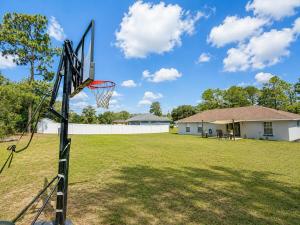 Blue Haven Ocala - King Bed - Game Garage - Patio