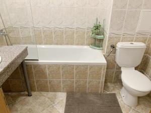 Prostor Apartment - Pool & Beach 50m Away