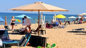 Prostor Apartment - Pool & Beach 50m Away