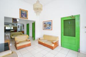 RedDoorz Syariah at Wisma Madukismo UMY