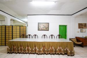 RedDoorz Syariah at Wisma Madukismo UMY