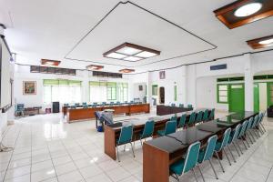 RedDoorz Syariah at Wisma Madukismo UMY