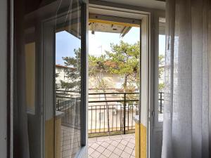 Great flat with two terraces and parking