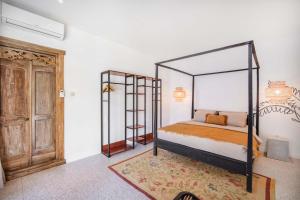 Villa Brandy 4BR With Rice Field View in Canggu
