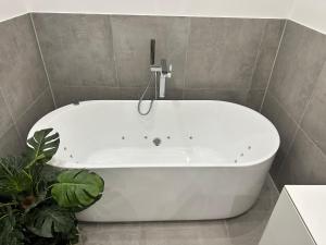 Modern and well-kept apartment in a good location