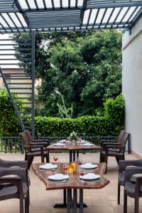 ELIVAAS Signature Puvalgarh Farms Bramble 4-BHK Villa with Patio, Garden, Outdoor Sit-Out and Bonfire Area