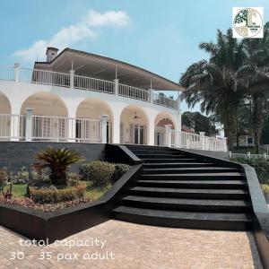 The White House Puncak