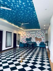 The Amar Niwas