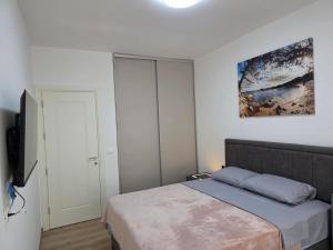 Jana Apartments