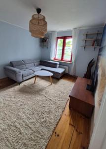 Cozy apartment in a tenement house near the beach