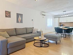 Holiday Home Frane by Interhome