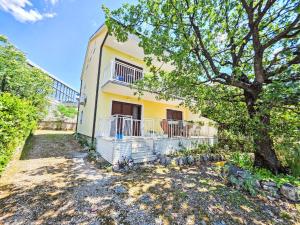 Apartment Wohnung in Crikvenica für 3 Personen mit Balkon by Interhome