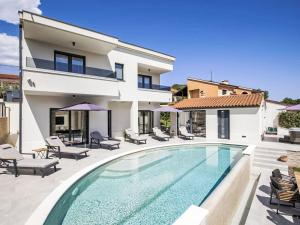 Apartment Villa Cascada by Interhome