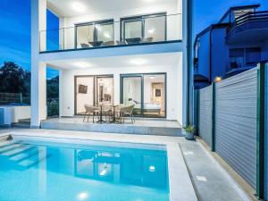 Holiday Home Villa Artec mit Meerblick by Interhome