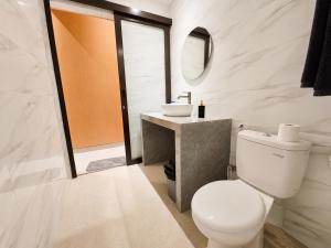 Eva Guest House 2