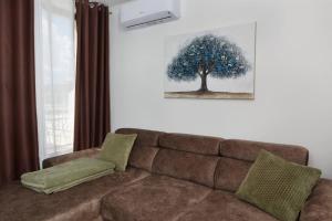 Emperium 1 Resort - Polarstar Real Estate