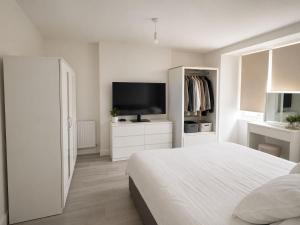 Hackney Central Haven - Modern 2-Bed Flat