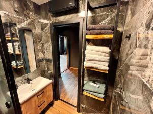 flat to Rent for Beats for Love, 8 people, 4rooms