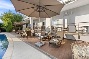 Villa Elegant Rooms with Pool Near Pula
