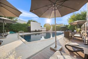 Villa Elegant Rooms with Pool Near Pula