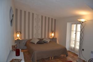 B&B / Chambres d'hotes Maison Saint Louis avec Jacuzzi : photos des chambres