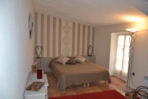 B&B / Chambres d'hotes Maison Saint Louis avec Jacuzzi : photos des chambres