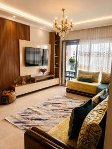 Luxurious apartment with pool view a Costa beach Bouznika