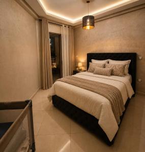 Luxurious apartment with pool view a Costa beach Bouznika
