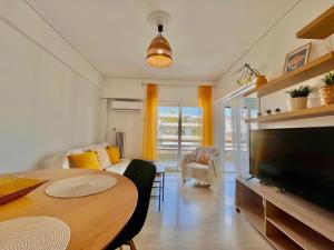 Colorful home w balcony views at Athens Riviera