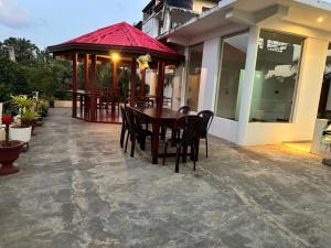 Athena Guest House