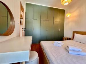New Comfortable apt in Glyfada