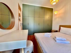 New Comfortable apt in Glyfada