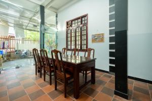 Live like a local Homestay - Peaceful Green View Room