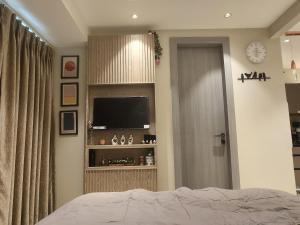 Casa Solaria - Elegant Studio with Self Check-in and Couple Friendly