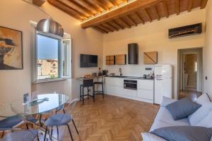 Bassa Marea - Canalside Design Retreat