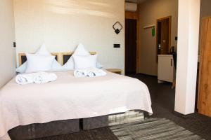 Holiday Home Resort & Spa